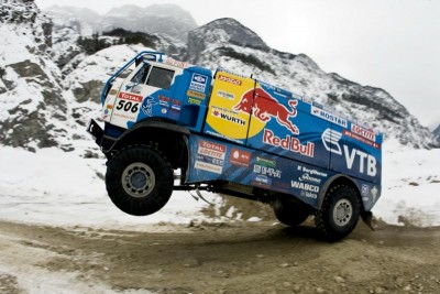 KAMAZ%20RED%20BULL%20team%20%20LEG%2030%20%20RED%20BULL_jpg1_.jpg