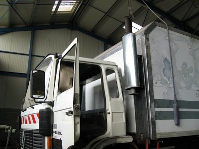 La caisse enfin montée sur le camion!!! Les volumes sont assez homogénes.