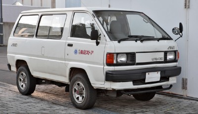 Toyota_Liteace_Van_001.jpg