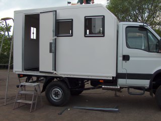 camion iveco carosserie 001_320x240.jpg