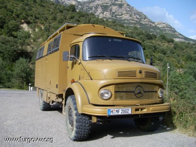 849213Mercedes_DB322__crema.jpg