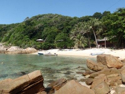 02-Malaisie-Perentians-Baie devant le D'Lagoon.JPG