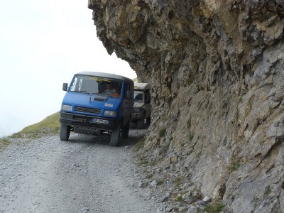 Sur la piste de l'amitié dans les alpes maritimes.