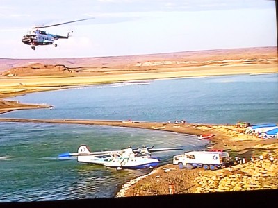 avec le souffle de l'helico, en bas a droite le camps de base s'envole