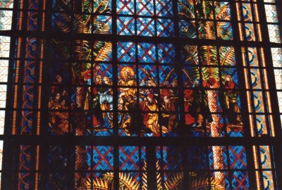 22 détail du vitrail Jésus et ses apôtres.jpg