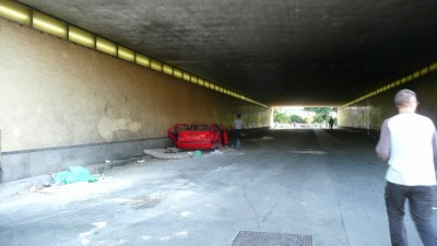 les voitures plus récentes viellissent moins bien dans le quartier....