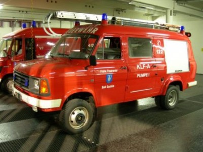 Pumpe 1  KLF - A    Ford Transit<br /><br />Bj.:05/1985<br /><br />Aufbau: Rosenbauer