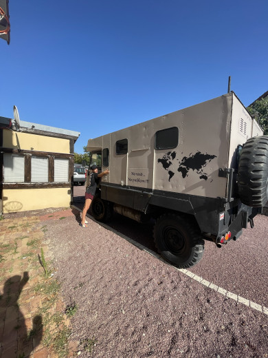 Le camion a son arrivée (Nana heureuse !)