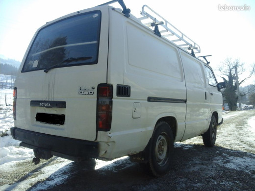 hiace2.jpg