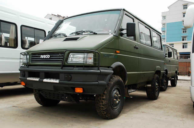 IVECO-4x4-002.jpg