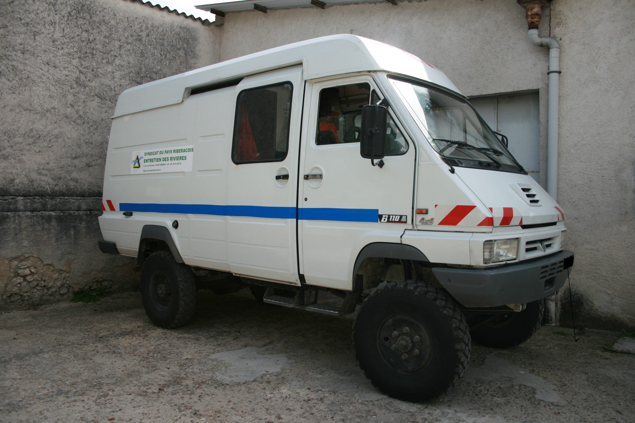 B110 4x4 Entretiens des riviÃ¨res