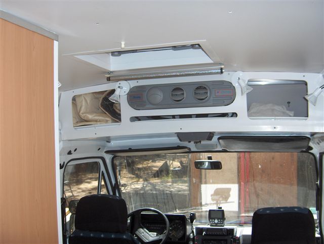 B90_006.jpg