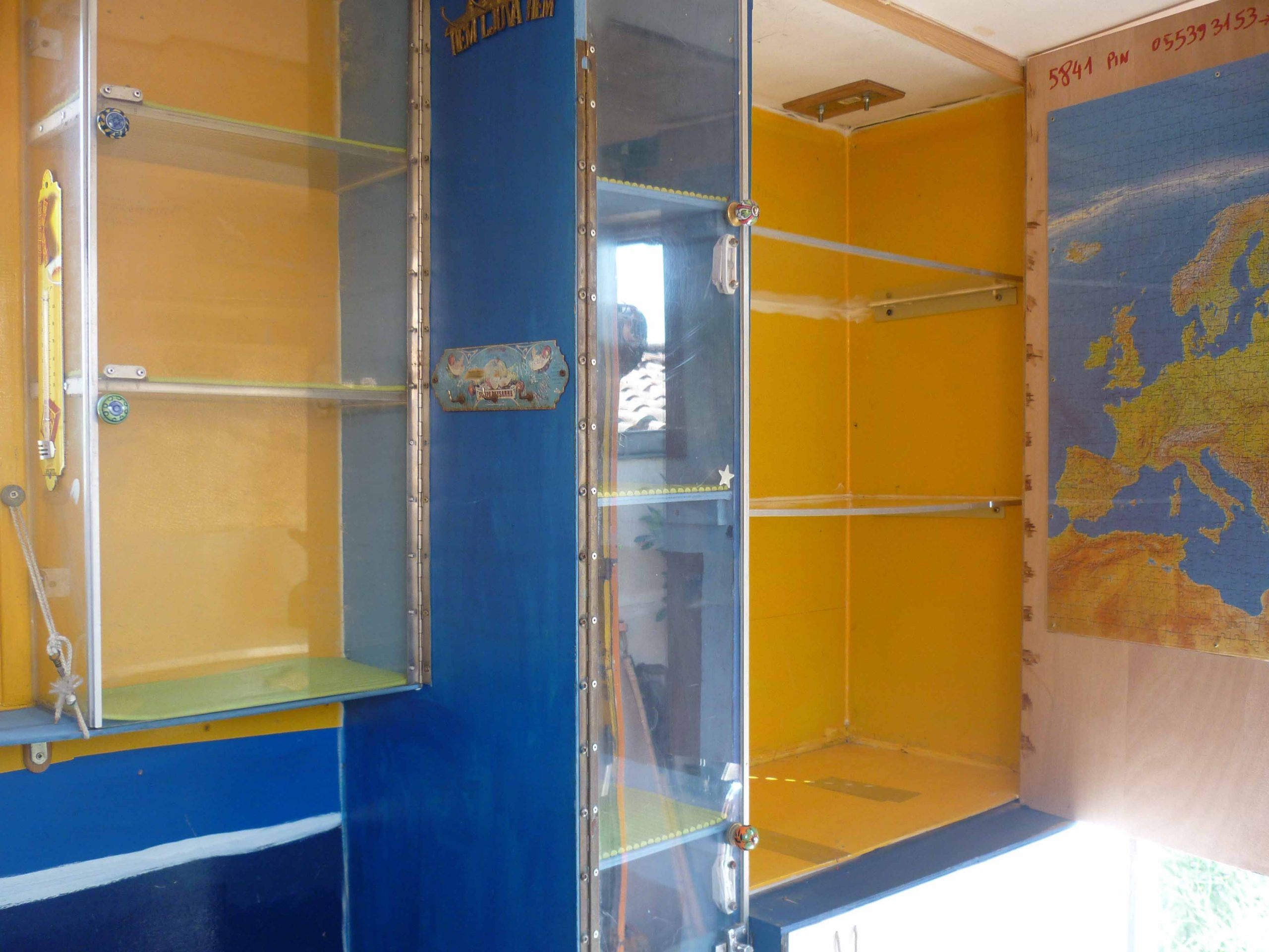 armoire_de_rangement.jpg