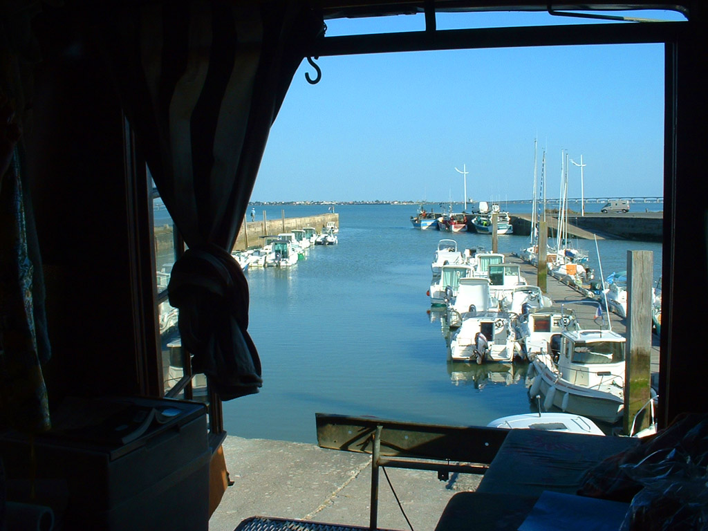 une_maison_avec_vue_sur_l_ocean.jpg