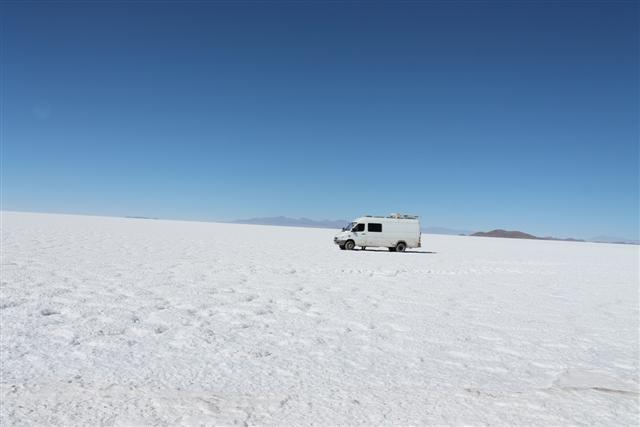 Salar_de_Uyuni_166_Small_.jpg
