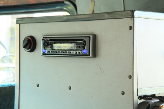 radio_neuve_et_commande_chauffage_stationnaire_Webasto_places_en_2011-.jpg