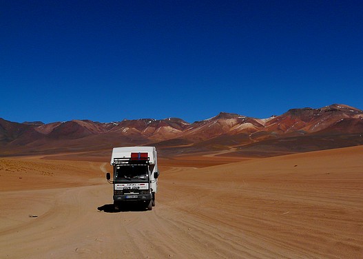 camiondesertsiloli0610.jpg